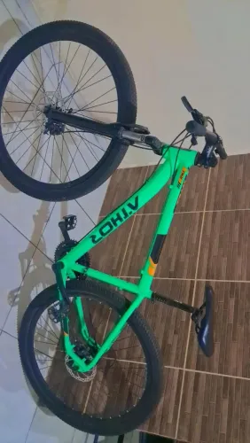 Bicicleta  aro 29 pouco usada um só  dono 