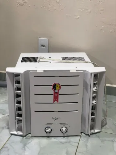 Ar condicionado springer 10.000btus 110vots seminovo 