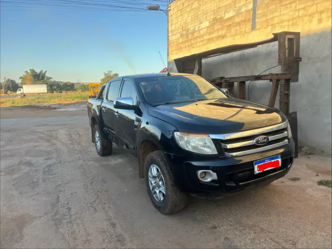 Ford Ranger XLT 2.5 16V 4X2 CD Flex 2013