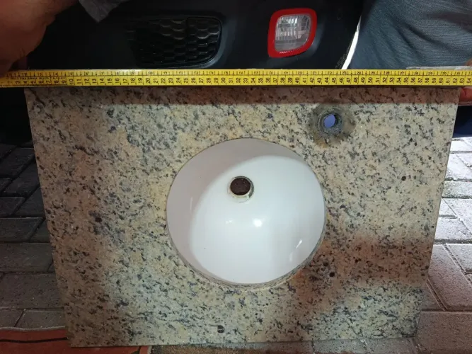 Pia para banheiro em granito