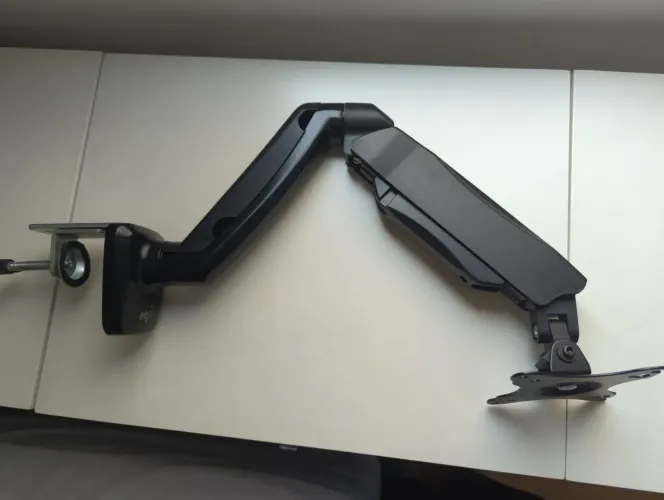 ELG F80N - suporte de braço de monitor com pistão a gás