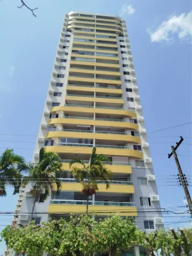 Alugo um excelente apartamento no bairro do Marco