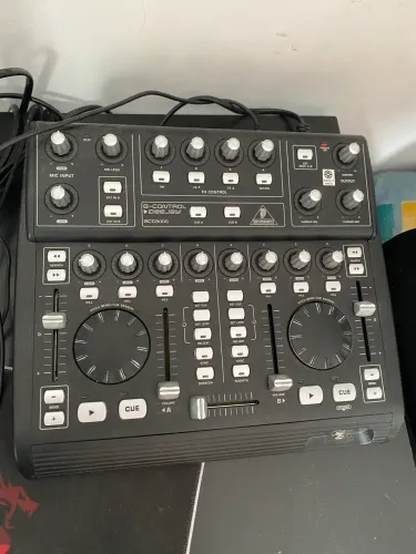 Controladora DJ BCD3000
