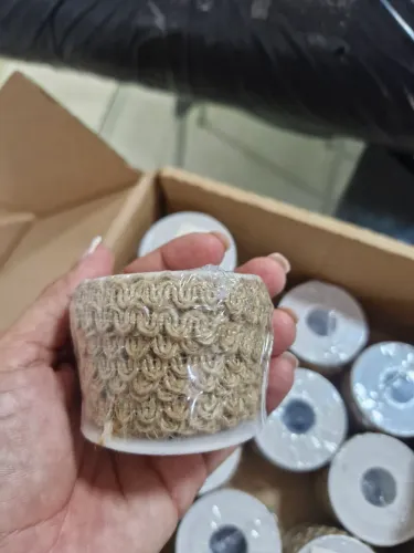 Fita Ondulada de Juta 10 m de 7mm cor Beje - 13 unidades