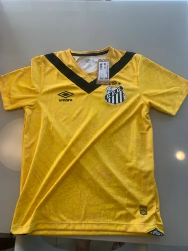 Camisa do Santos FC terceira camisa 2024 na etiqueta