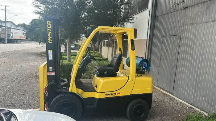 Empilhadeira Hyster GLP 3 Toneladas