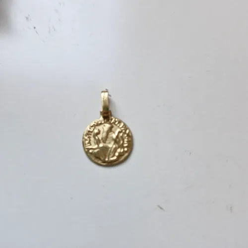 Medalha de São Bento em ouro