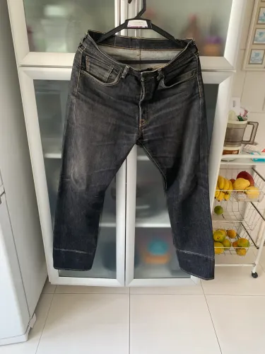 Calça Jeans escura Levis 