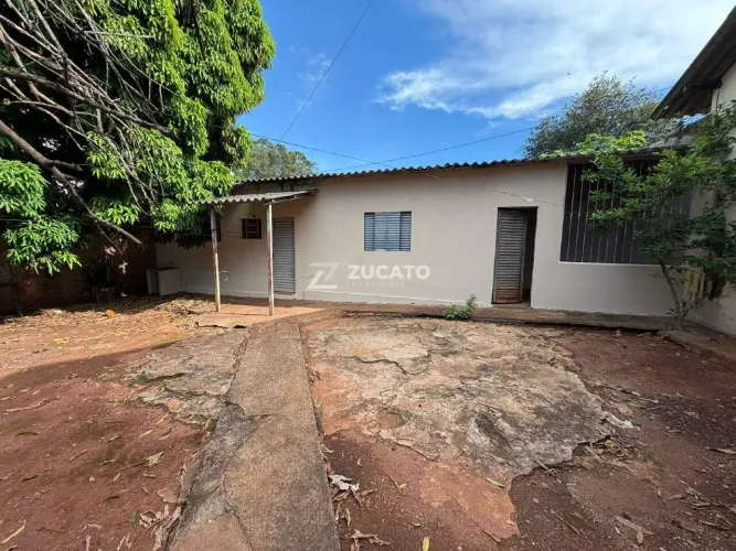 Casa com 1 dormitório para alugar, 41 m² - Nossa Senhora da Abadia - Uberaba/MG