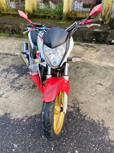 Honda CB300R - 2012