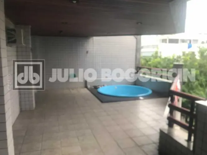 Apartamento : Padrão / Residencial / Recreio dos Bandeirantes