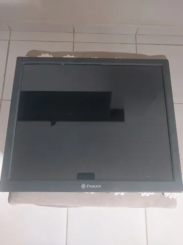 Monitor 19 polegadas pr retirada de peças 