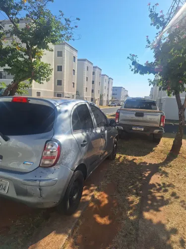 Nissan March S 1.0 16V Flex Fuel 5P 2012