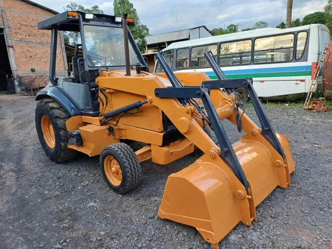 Pula pula case 580L 4x2 