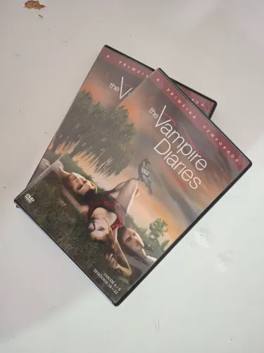 Dvds the vampire diaries primeira temporada completa 