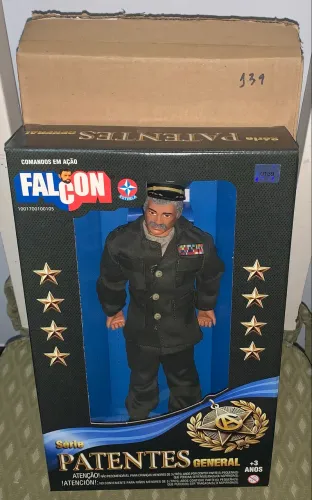 Falcon Boneco General Serie Patentes Brinquedos Estrela 