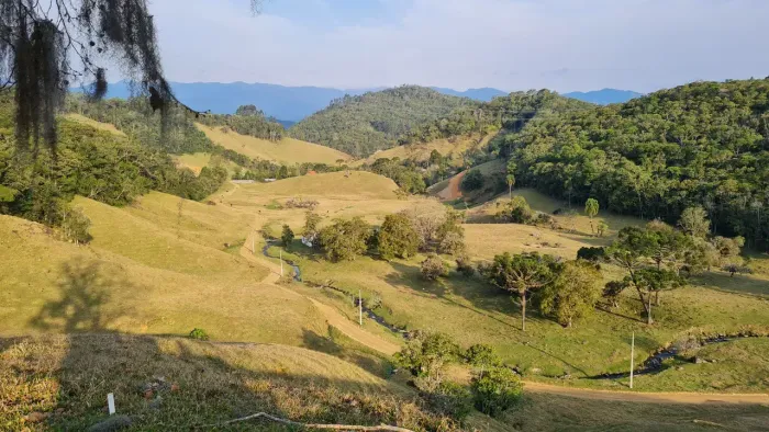 Sitio com bela vista em Águas Mornas - SC