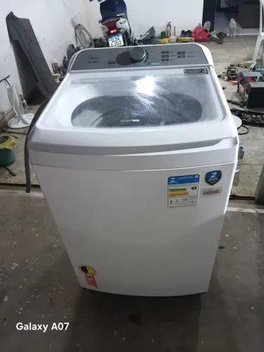 Máquina de lava roupas.