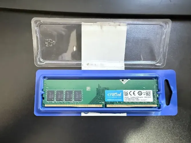 Memória 8GB DDR4-2400 - Marca Crucial