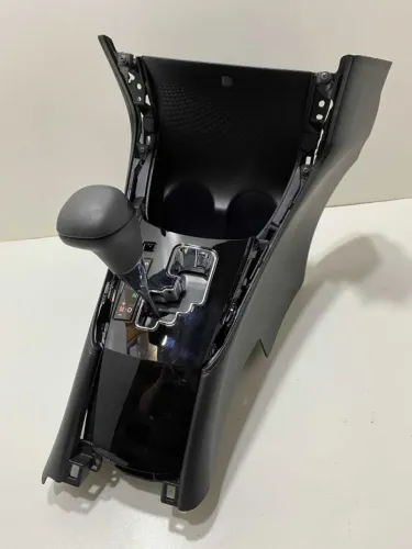 CONSOLE CENTRAL ALAVANCA CAMBIO COMPL YARIS XLS 1.5 #34 2023