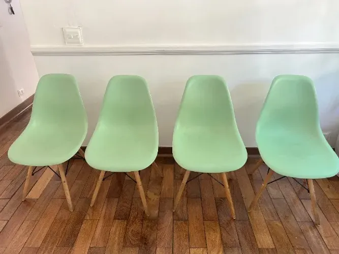 Cadeiras Eiffel Eames