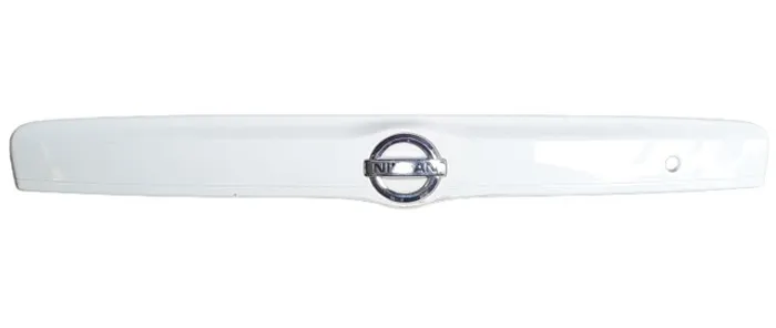 Friso da tampa traseira Nissan Versa branco