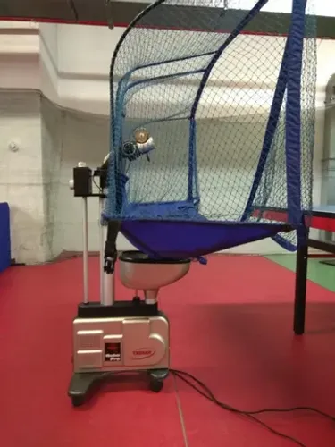 Robô Tenis de mesa marca Tibhar Pro fabricado na Alemanha