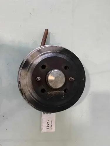 Cubo traseiro lado esquerdo Fiat Mobi 2016 a 2021