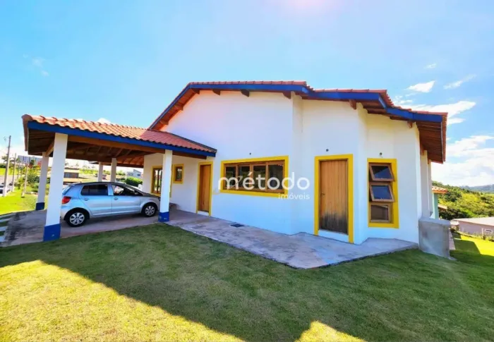 Casa com 3 quartos à venda, 300 m² por R$ 1.200.000 - Condomínio Residencial Urbanova - Ba