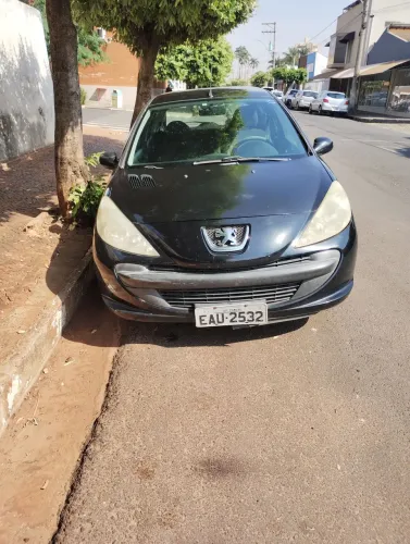 Peugeot 207 HB XR 1.4 Preto