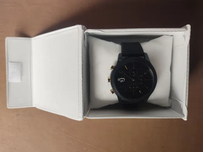 Relógio Lacoste masculino com pulseira de silicone texturizada