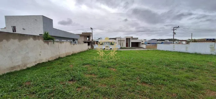 Lote em condominio com 360m² à venda por R$ 110.000,00 - Fazendinha - Araruama/RJ