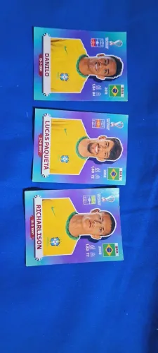 Lote 3 figurinhas Copa 2022 Jogadores Brasil