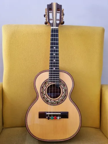 Cavaco Baiano Luthier Jacaranda com Tampo em Pinho 2020