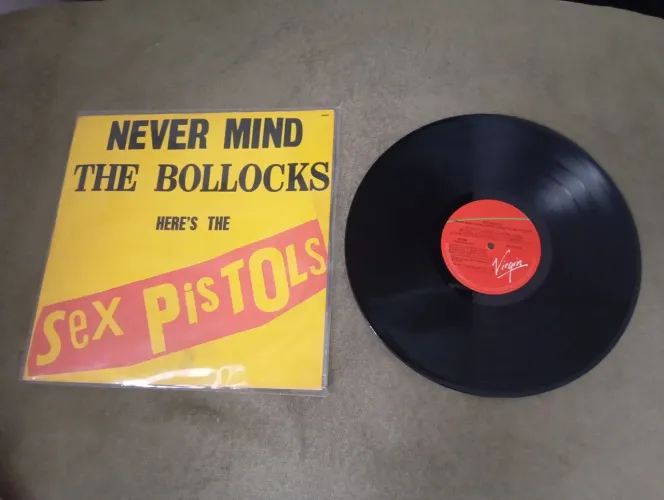 Lp Disco Vinil-  SEX PISTOLS - Never Mind- The BOLLOCKS  OTIMO ESTADO SEM RISCOS 