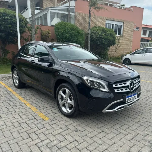 Mercedes-Benz GLA 200 Adv. 1.6/1.6 TB 16V Flex Aut. 2019