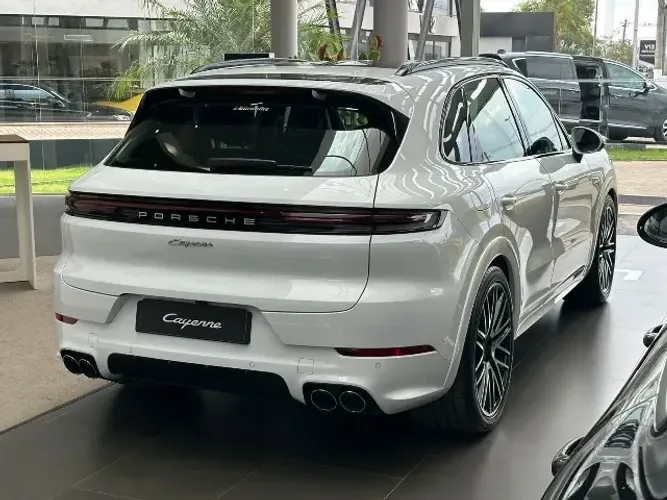 Porsche Cayenne E-hybrid 3.0 V6 462cv 2025