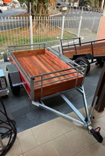 Carretinha Reboque Galvanizada com documento 