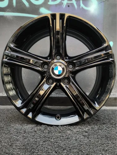 Rodas aro 17 BMW 320i black piano 