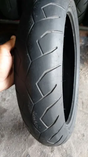 Pneu dianteiro ,hornet, cbr600rr, srad750, mt09, cb650f, cb1000r, Kawasaki zx10r, etc..