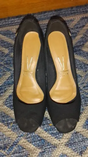 Scarpin Vizzano preto veludo tamanho 36