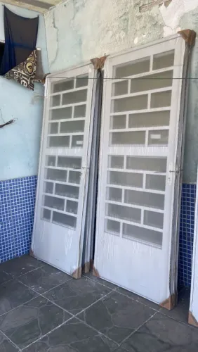 PORTAS DE FERRO BRANCA (COMPLETA)