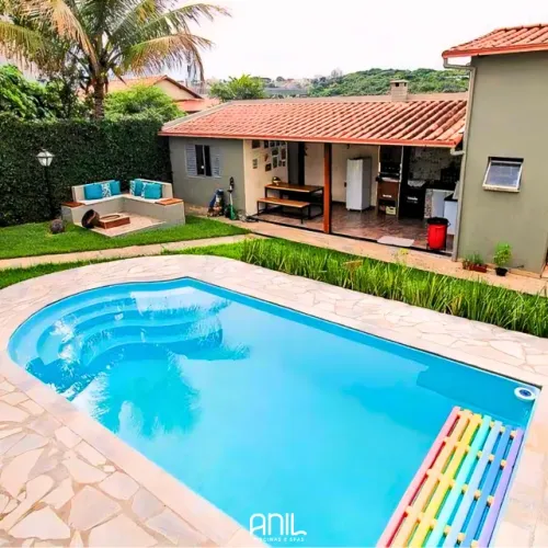 piscina média 6 x 3 metros com maquinário em minas gerais
