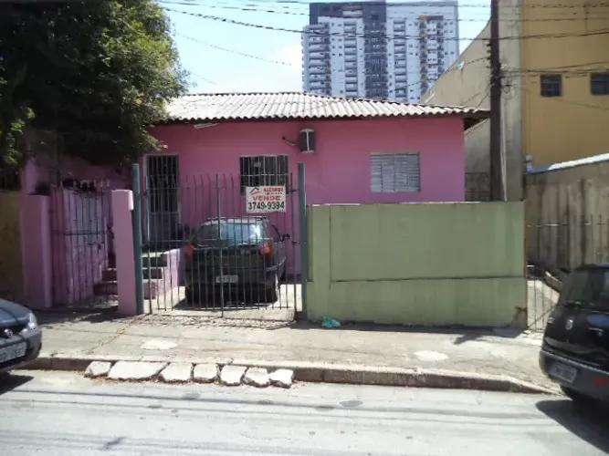 CASA TÉRREA ANTIGA EM FRENTE AO METRO VILA SÔNIA