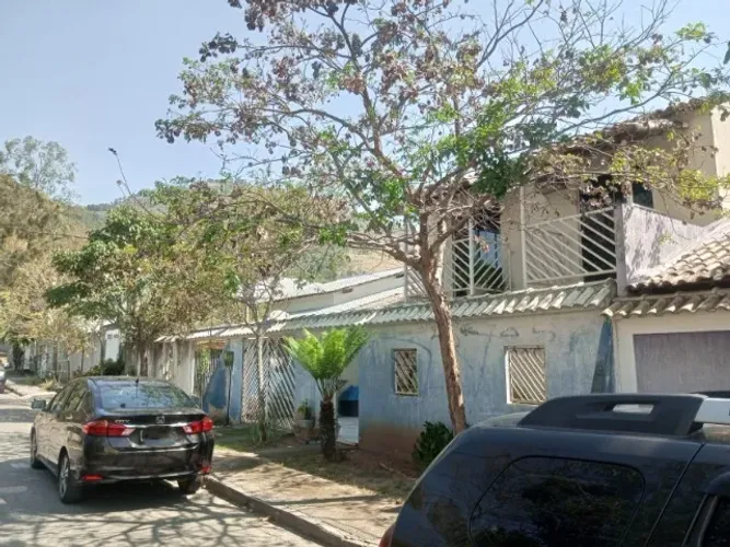 Casa Duplex em condomínio fechado no Rio da Prata em Campo Grande