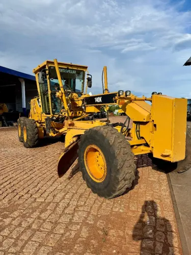 Motoniveladora caterpillar 140k ano 2014