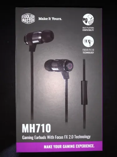 Fone de ouvido gamer coolermaster mh710 usado apenas 1 vez