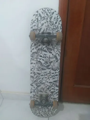 Skate Red Nose