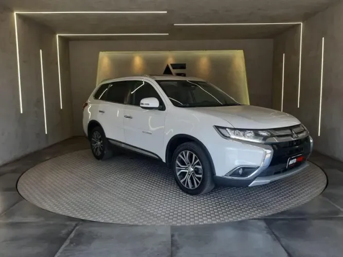 MITSUBISHI OUTLANDER 2.2 4X4 7L TOP AT D 2017/2018