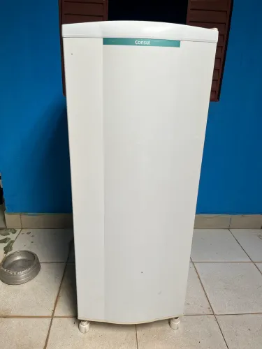 Geladeira Consul 275L